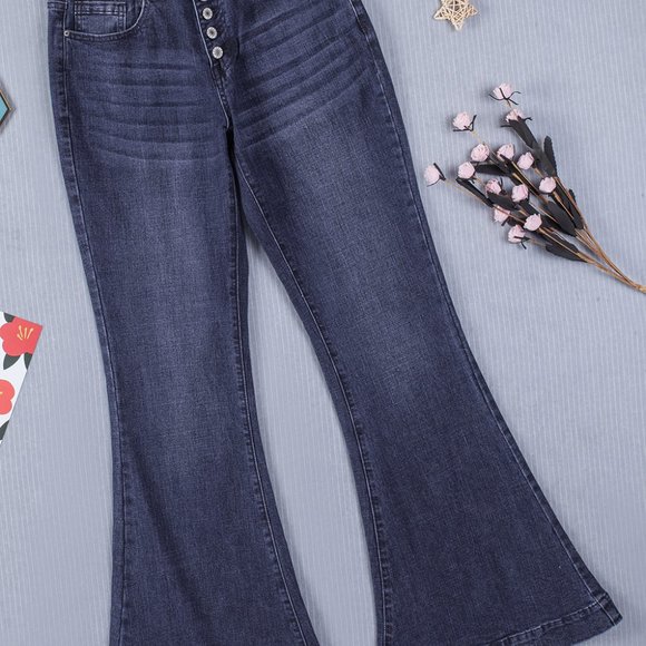 Button Fly Raw Hem Flared Jeans with Pockets - Picture 6 of 14